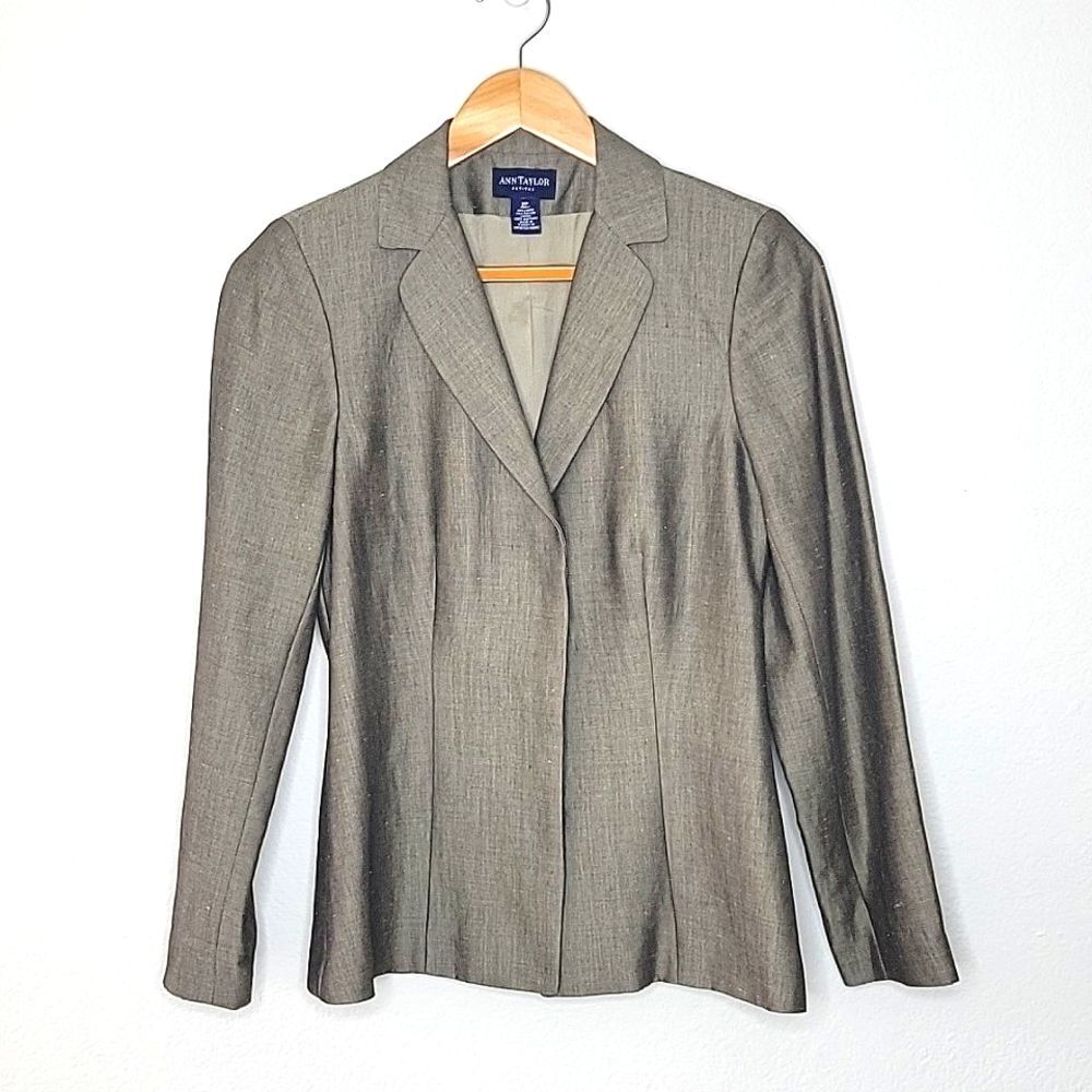 ANN TAYLOR Petites Brown Linen Blend Blazer size 2P Chic Versatile Dressy Office